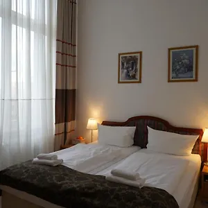 City Pension Berlin 2*, Berlim Alemanha
